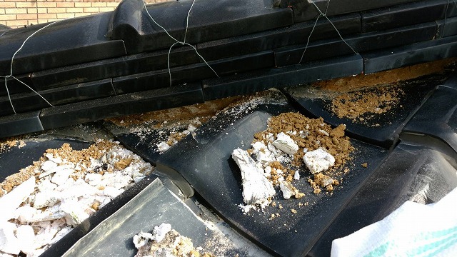 漆喰は詰め直し工事が基本